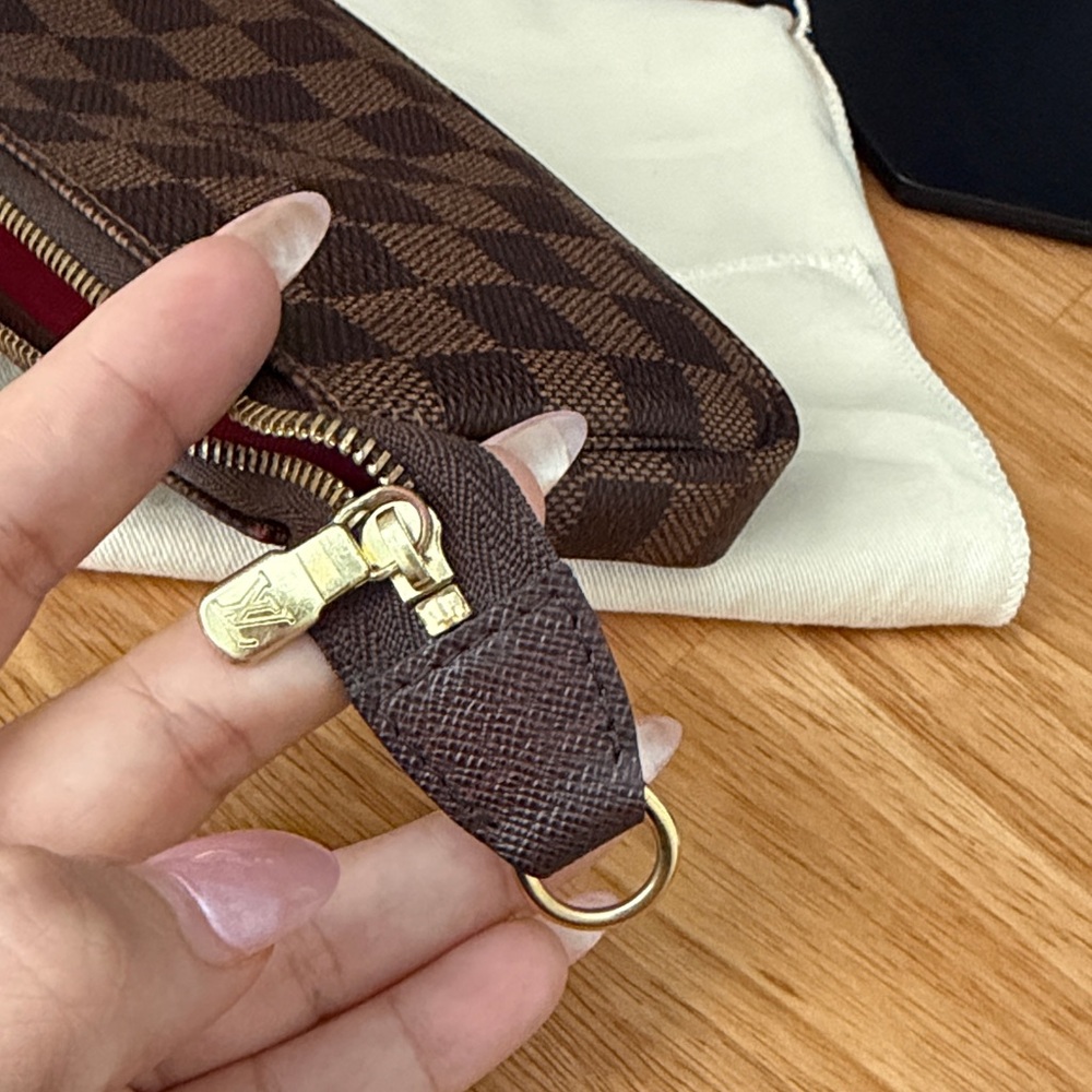 Louis Vuitton Damier bucket pochette Pouch - Picture 6 of 10